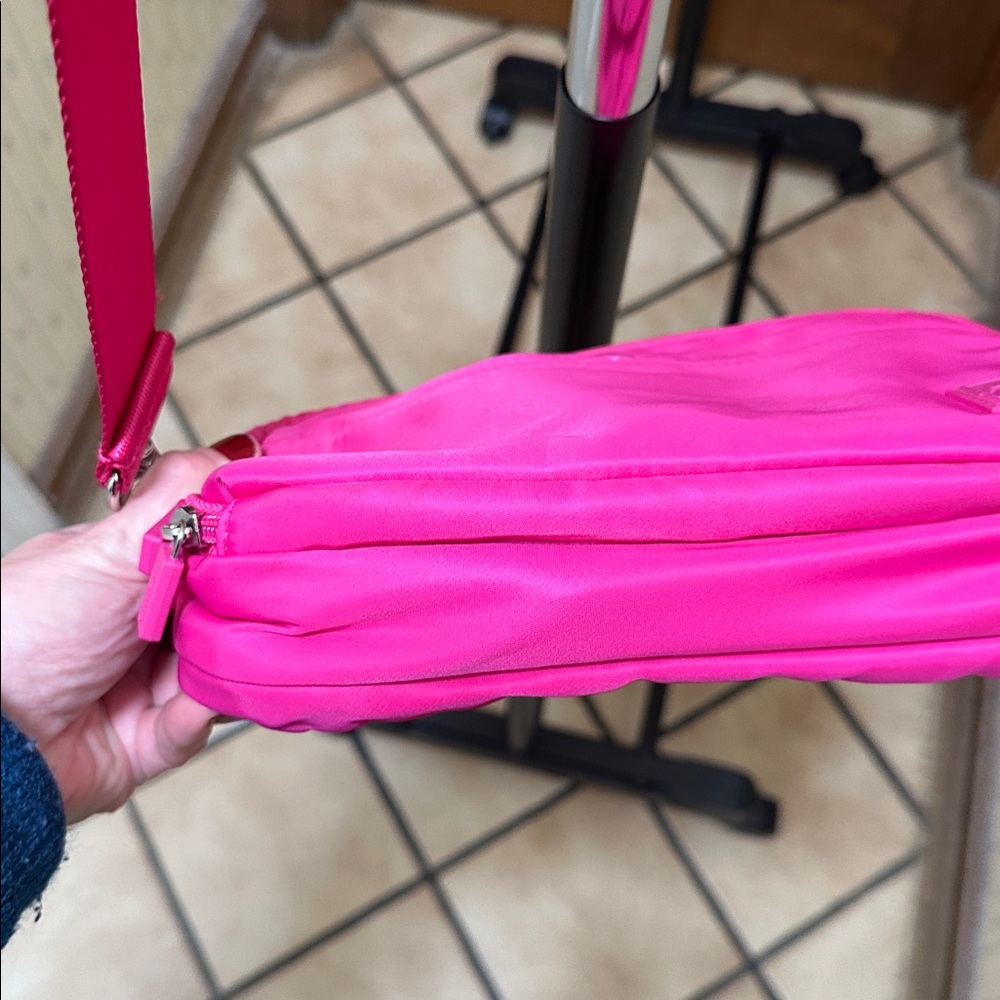 Stylish Pink Crossbody Bag IHKWIP - Picture 4 of 5